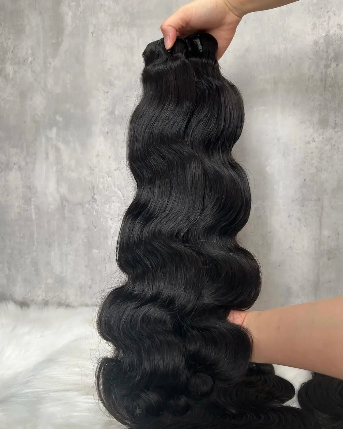 Bundles wavy virgin hair - MNKLUXURYHAIR